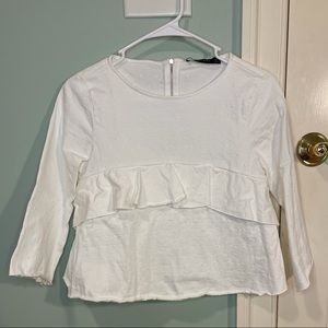 White long sleeve Zara top with ruffle detail🤍